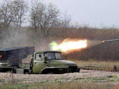 За прошедшие сутки боевики из "Градов" обстреливали позиции сил АТО в Луганской области