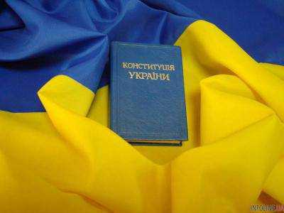 Новую украинскую Конституцию будут писать в Украине, а не в Москве - Премьер