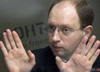 Лидер фракции блока Петра Порошенко Юрий Луценко считает невозможным временное отстранение премьер-министра Арсения Яценюка