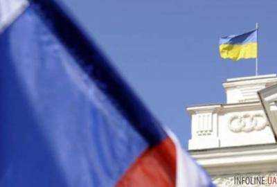 МИД Украины направить ноту РФ относительно организованной в Москве выставки о последствиях боевых действий в Дебальцево - Е.Перебийнис