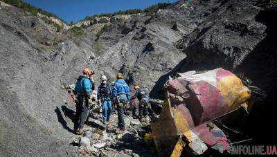 Во Франции завершили поиск и сбор обломков самолета А320 Germanwings