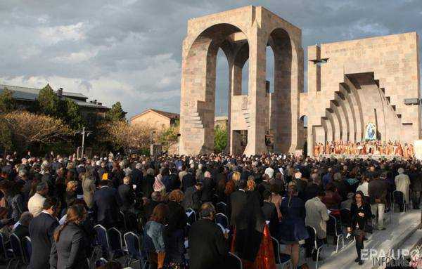 Во всем мире проходят торжественные мероприятия по поводу 100-летия геноцида армян