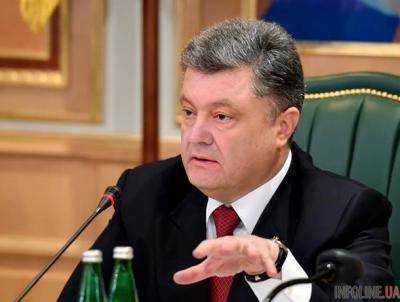 Порошенко: Каждый восьмой мобилизованный записался добровольцем
