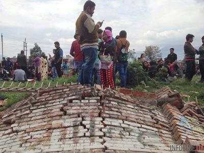 Число погибших во время землетрясений в Непале достигло 2,5 тыс.