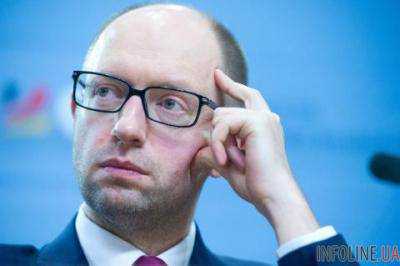 Яценюк уверен, что украинский язык станет официальным языком Евросоюза