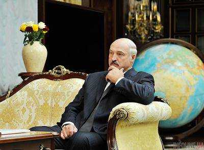 Александр Лукашенко пояснил, почему 9 мая его не будет на параде в Москве