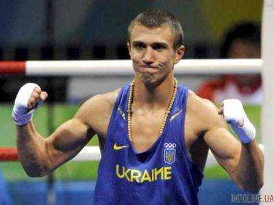 Украинский боксер В.Ломаченко подписал нового катмена