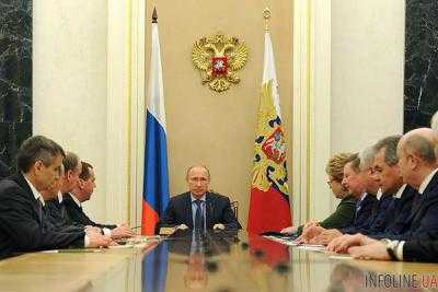 Путин провел совещание с Совбезом