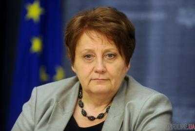 Премьер Латвии Лаймдота Страуюма призвала страны ЕС предоставить Украине европерспективу