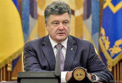 Президент Украины Петр Порошенко пообещал приложить все усилия для освобождения из плена Надежды Савченко