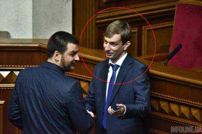 Верховная Рада с пятой попытки лишила депутатских полномочий народного депутата Андрея Мирошника