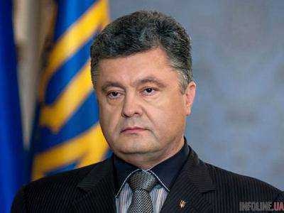 Президент Украины Петр Порошенко посмертно наградил 220 бойцов АТО