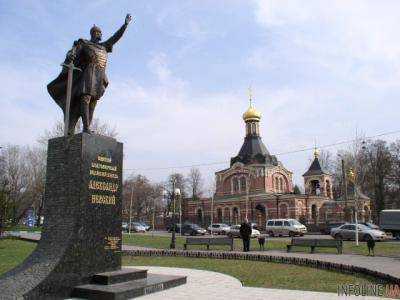 С харьковского памятника Александру Невскому украли меч