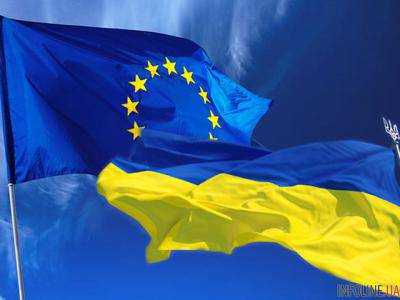 Эксперт: Европа не хочет открывать дверь Украине, чтобы не провоцировать Россию