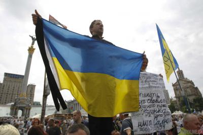 Под Верховной Радой митингующие требуют реструктурзации валютных кредитов