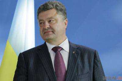 Порошенко пожелал народу Грузии в День независимости мира и процветания