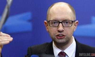 Премьер-министр Украины Арсений Яценюк поручил МВД расследовать вопрос с препаратами для ВИЧ-инфицированных
