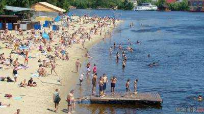 В Киеве определены 11 водоемов, где можно купаться