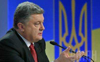 Президент Украины: На Донбассе воюют 50 тысяч украинских военных