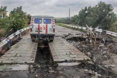 Донбасс: в результате обстрела погиб волонтер