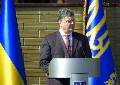 Президент Украины П.Порошенко поздравил жителей и гостей столицы с Днем Киева
