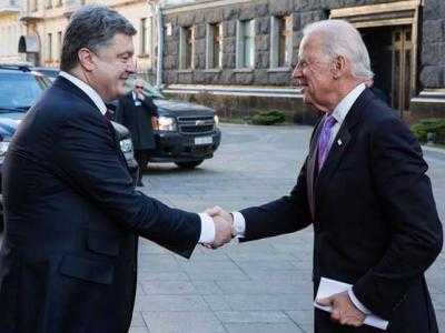 Президент Украины П.Порошенко и вице-президент США Дж.Байден, определили шаги на случай дальнейшей эскалации ситуации на Донбассе