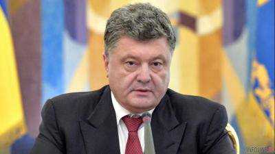 Сегодня Президент Украины Петр Порошенко подписал Закон, который разрешает пребывание иностранных войск на территории Украины