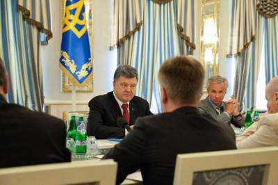Президент Украины П.Порошенко сообщил: В ближайшее время вступит в действие новый режим пропуска на Донбассе