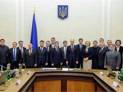 Президент Украины не исключает реорганизации Кабмина