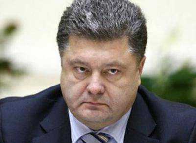 Президент П.Порошенко заявил о готовности отдать полномочия на места
