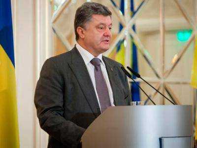 Находясь с рабочим визитом во Львове, Президент Украины Петр Порошенко заявил: выборы на Востоке Украины  будут означать нарушение минских договоренностей