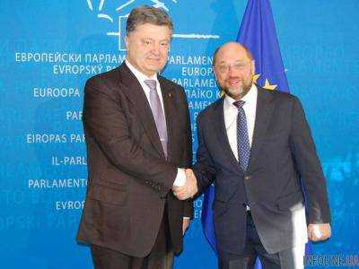 В Верховную Раду пришли Президент Петр Порошенко и президент Европарламента Мартин Шульц