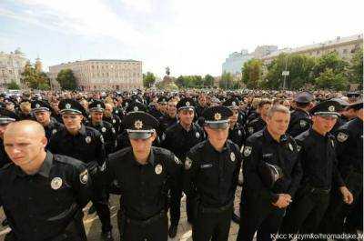 Первые полицейские выйдут на улицы столицы уже сегодня