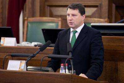 Новый президент Латвии Раймонд Вейонис принес присягу и вступил в должность