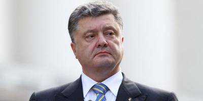 Президент Украины П.Порошенко заявил: лидерам "нормадськой четверки": необходимо немедленно освободить Н.Савченко и О.Сенцова