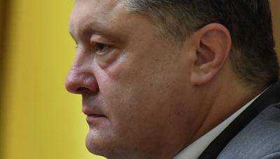 Президент Украины П.Порошенко заявил: говорить о местных выборах на Донбассе можно будет только после отказа от псевдовыборов 18 октября и 1 ноября