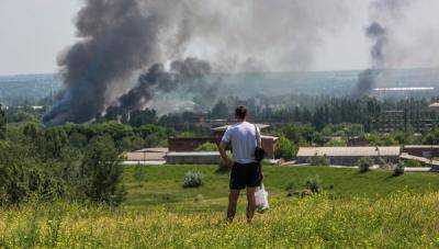 Боевики обстреляли зажигательными патронами поселок Новгородское