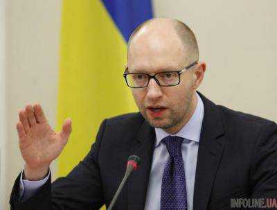 Премьер-министр Украины Арсений Яценюк заявил о начале реализации плана Б после провала резолюции по MH17