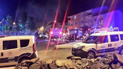 Семь человек пострадали от взрыва в полицейском участке в Стамбуле