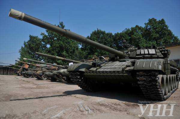 Львовский бронетанковый завод передал в зону АТО более 100 танков