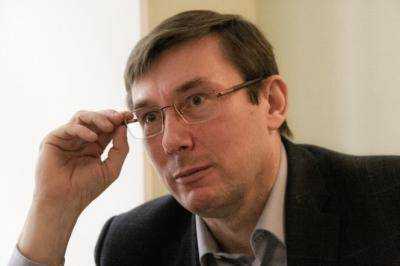 Ю.Луценко заявил: Изменения в Конституцию наберут необходимое количество голосов