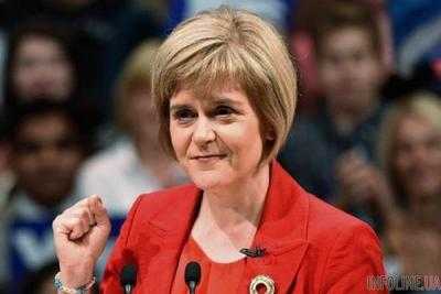 Глава правительства Шотландии Никола Стерджен заявила, что готова разместить беженца из Сирии у себя дома