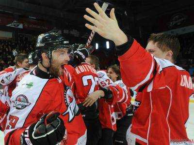 Хоккеисты "Донбасса" победили "Белый Барс"