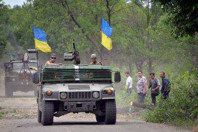 АТО: вражеский снайпер обстреливал позиции украинских бойцов в Попасной