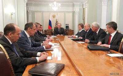 Путин перед поездкой в ??США провел совещание с Совбезом РФ