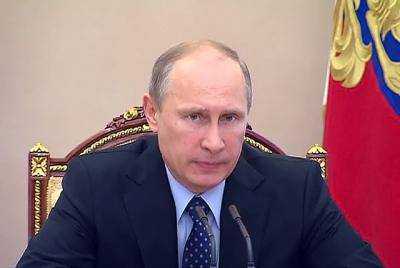 Президент России предложил Госдуме запретить признавать цитаты из Библии и Корана экстремистскими