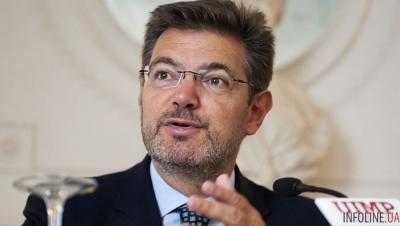 Министр юстиции Испании Рафаэль Катала готов применить силу в отношении лидера Каталонии в случае неповиновения