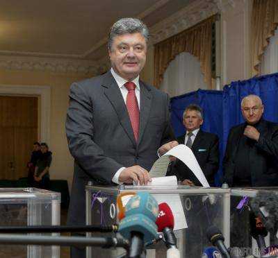Порошенко: По оценкам международных наблюдателей админресурс на выборах не использовался