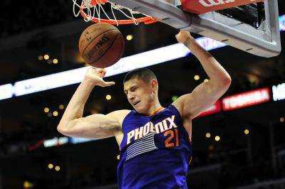 Украинский баскетболист А.Лень проведет два сезона в клубе НБА "Финикс Санз"