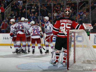 Хоккеисты "Рейнджерс" в девятый раз подряд победили в НХЛ